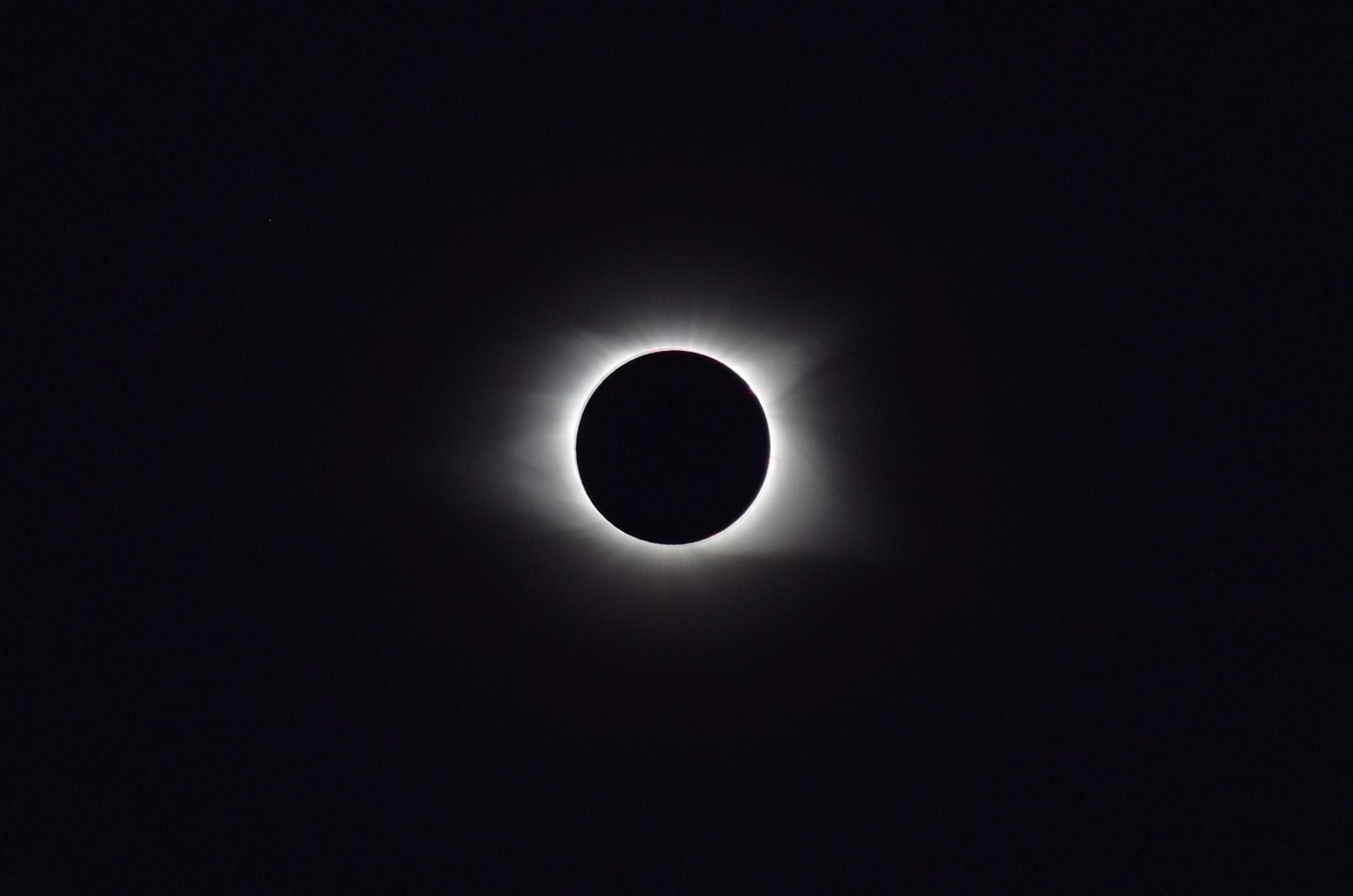 Eclipse total de Sol, viajes monoparentales eclipse 2027