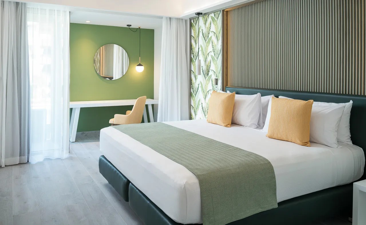 suite catalonia grand costa mujeres