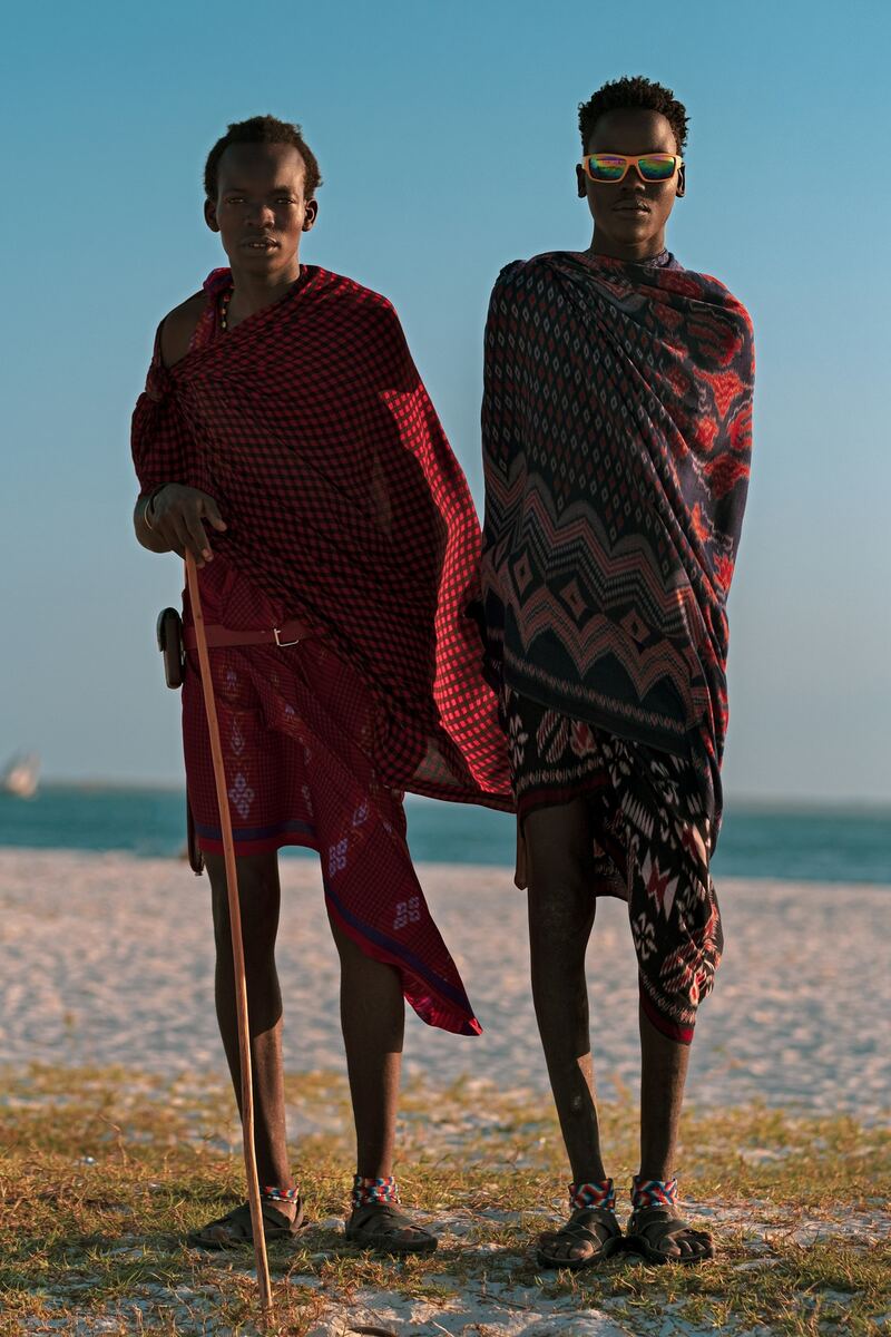 masáis en la playa
